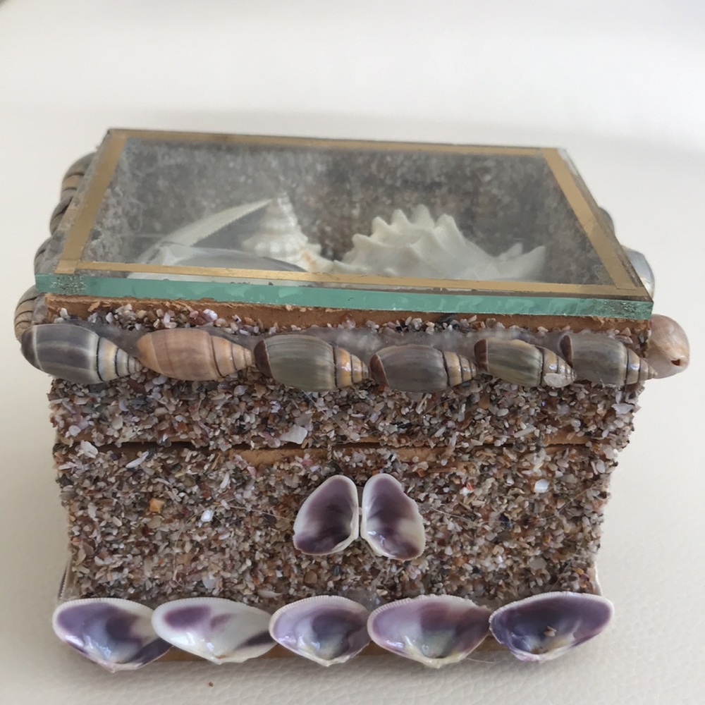 FREE Shell Beach Box